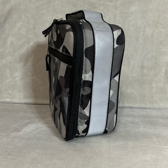 Pottery Barn Kids Mackenzie Camo Grey Classic Reflective Lunch Box - Picture 2 of 7